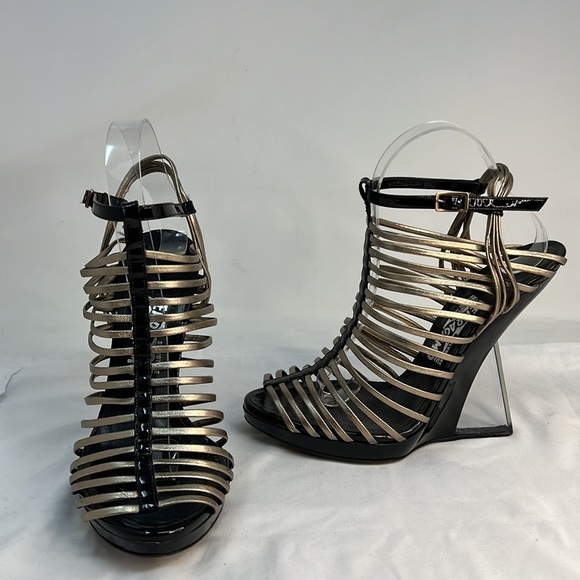 Salvatore Ferragamo Sz 9 Cage Strap Lucite High Heel Wedge Sandals Shoes - Picture 3 of 16